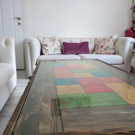 Διαμέρισμα Clean And Comfortable Apartment..double Private Room+wifi+kitchen.. *